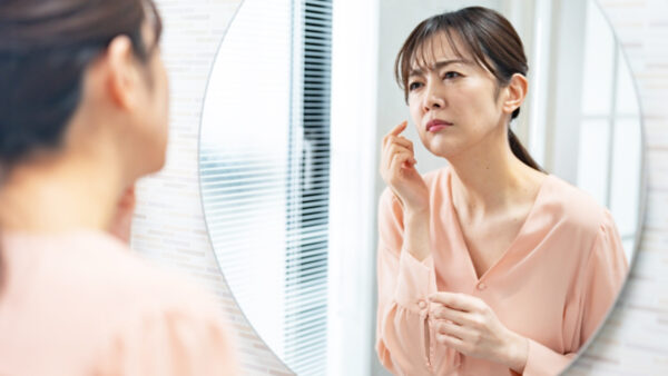 マンジャロフェイスとは？顔つきが老ける原因と防ぐには【頬こけ・老け顔対策】 